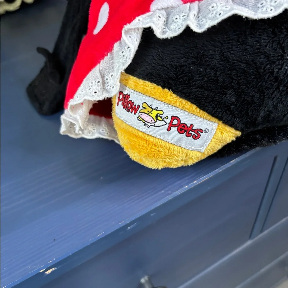 Disney Classic Minnie Mouse Pillowpet